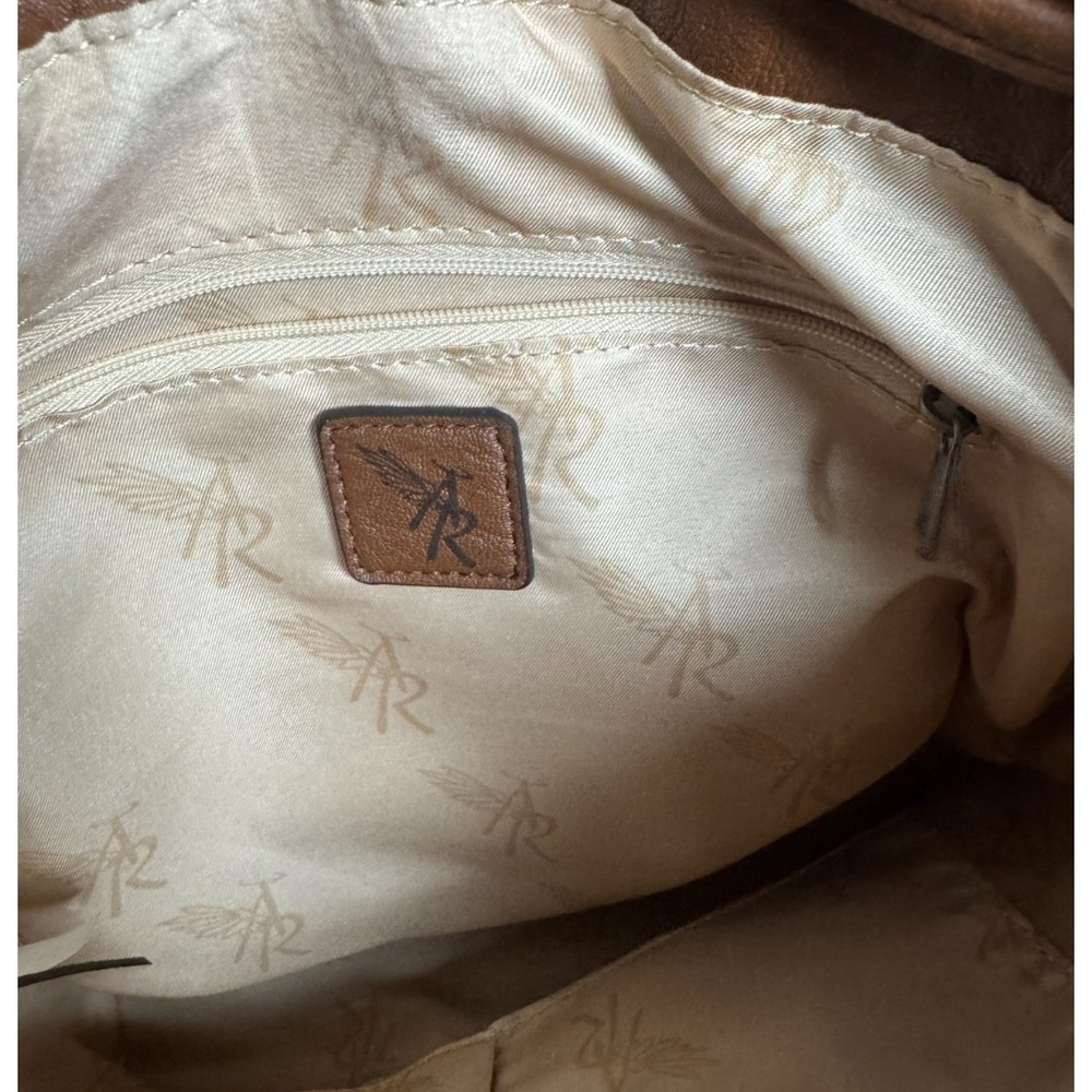 Angel Ranch Deer Print Concealed Carry Bucket Bag Brown Purse D330001102 - Picture 15 of 16